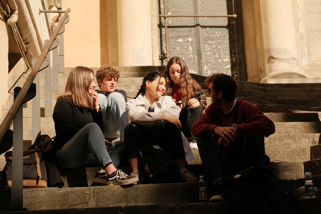 La Generación Z en España combina estudio y trabajo