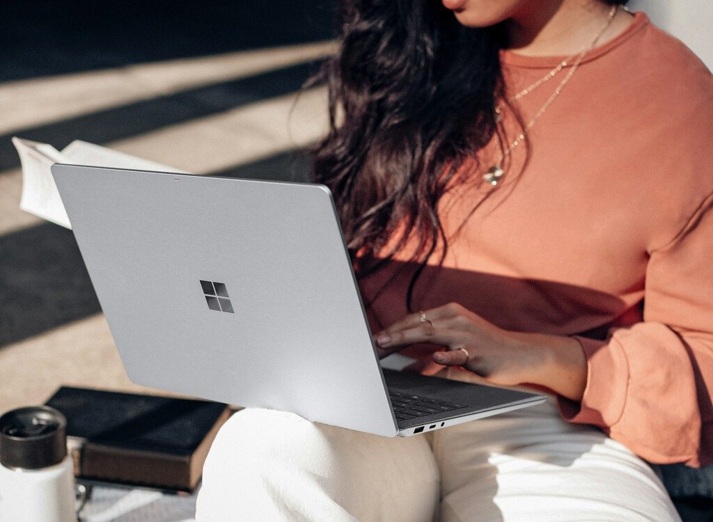 Atajo en Windows 11 activa subtítulos en vivo en entornos ruidosos