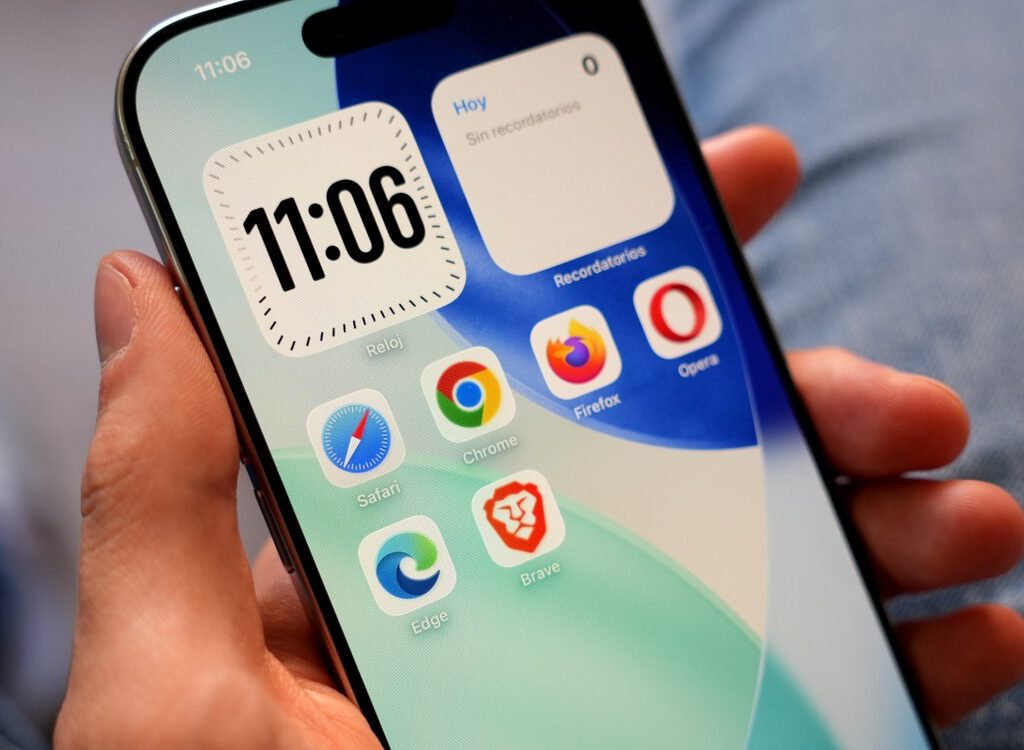 Apple permite motores de navegación rivales, pero con trabas