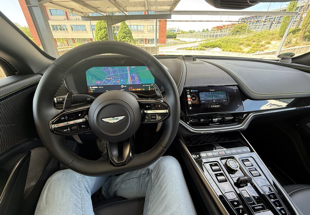 CarPlay Ultra transforma el Aston Martin en un «Apple Car»