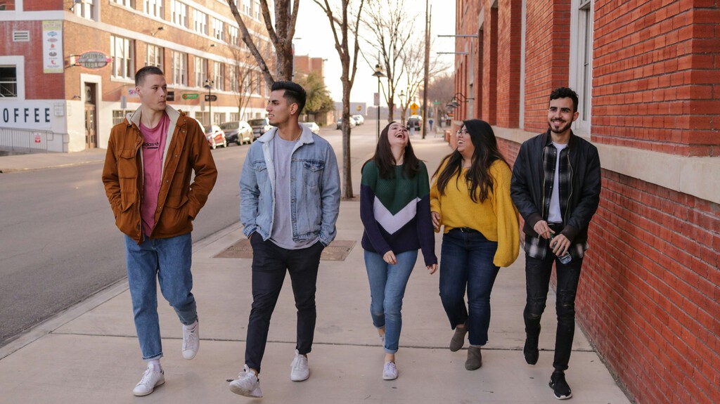 Profesionistas Z usan TikTok para enfrentar a jefes tóxicos