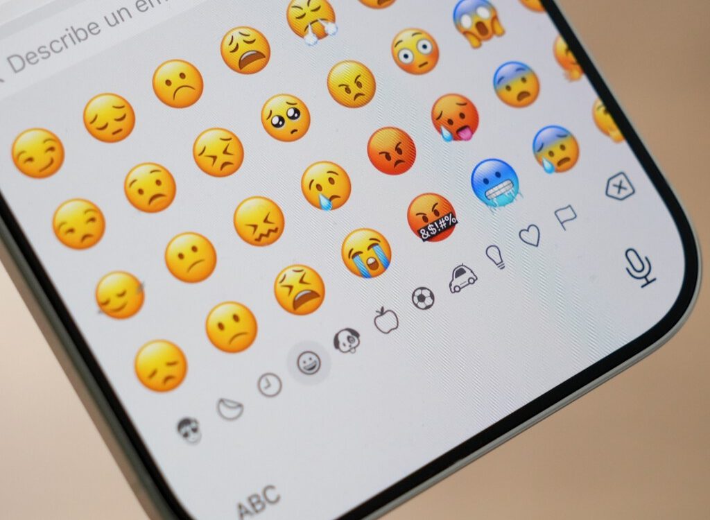 Emojis: el lenguaje universal con dialectos tecnológicos