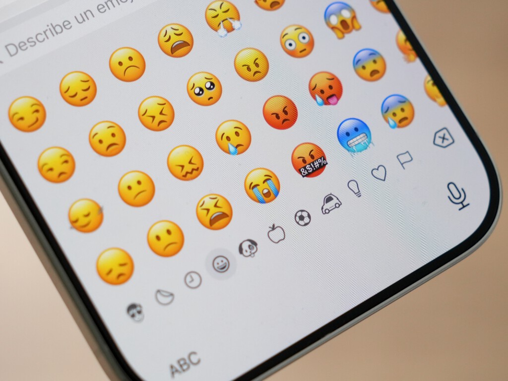 Emojis: el lenguaje universal con dialectos tecnológicos