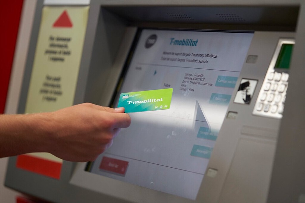 Barcelona retira 700 máquinas de tickets por ciberseguridad