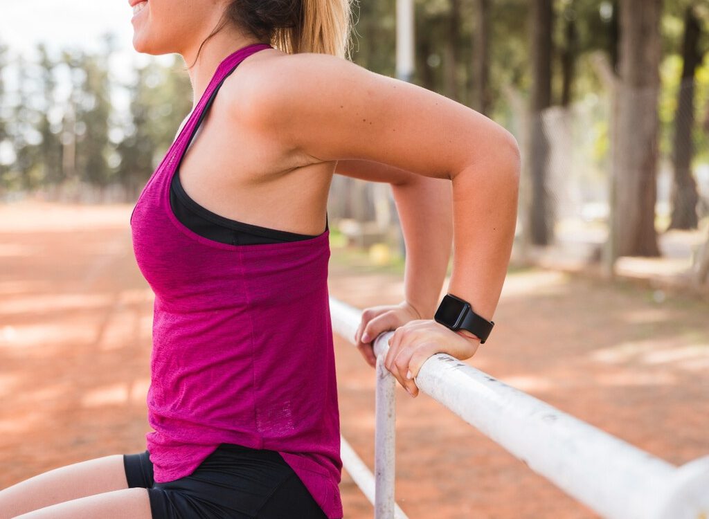 Ejercicio clave para evitar la flacidez en brazos a partir de los