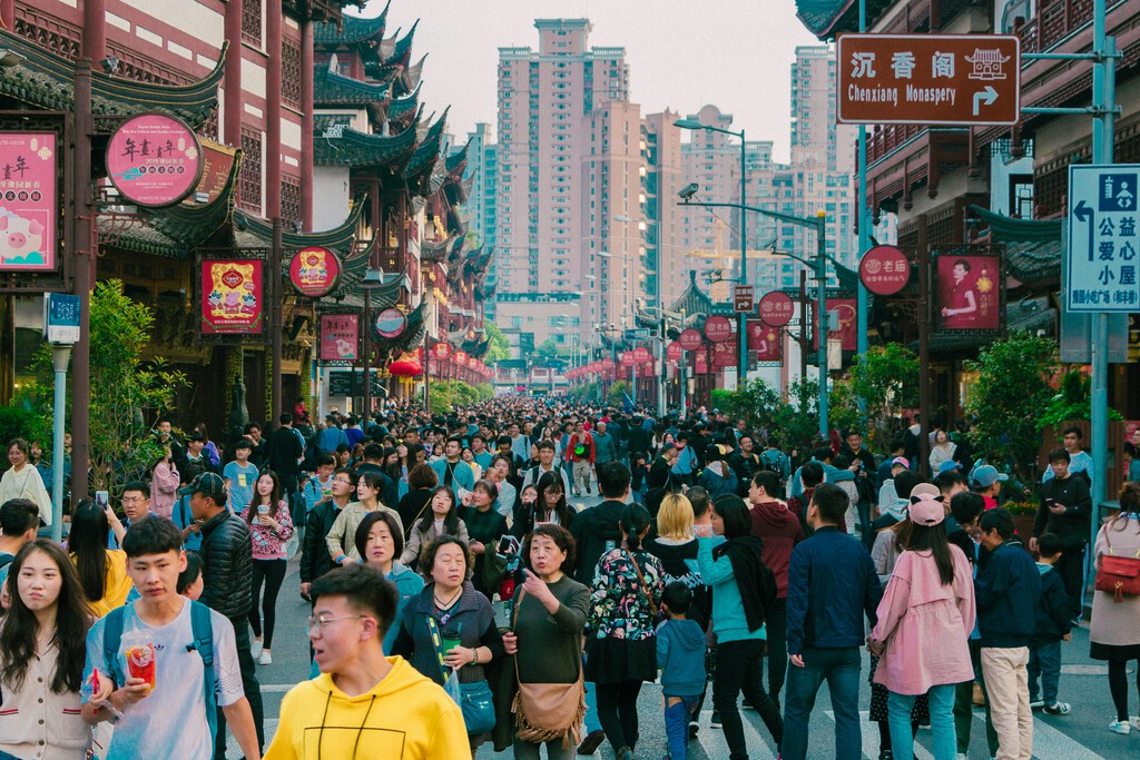 China limita viajes y relaciones de empleados públicos con extranjeros