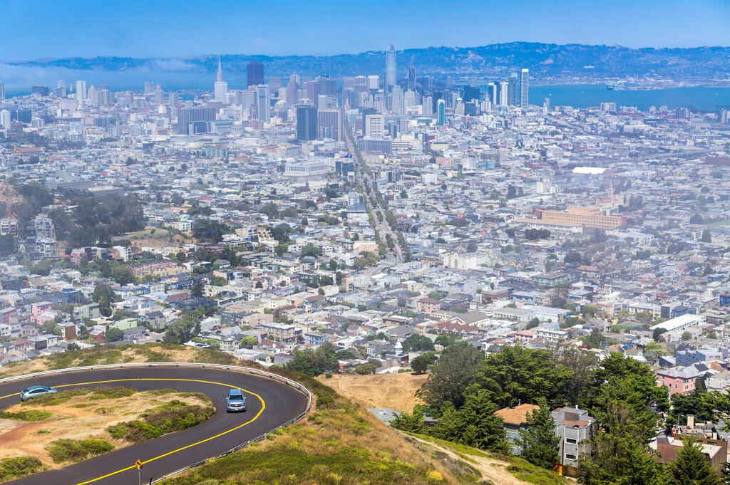 Startups en Silicon Valley adoptan semanas laborales de seis días