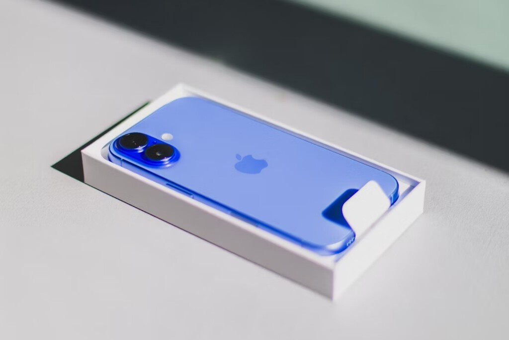 La estrategia de diseño sensorial de las cajas del iPhone