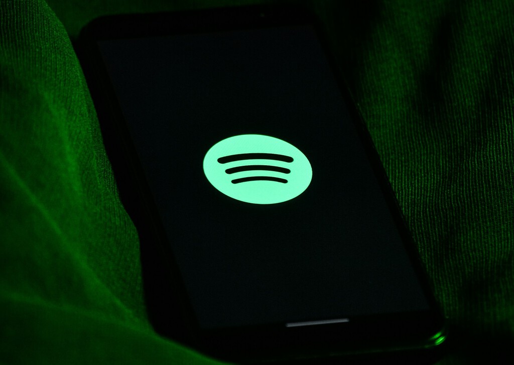 Spotify permite a usuarios gratuitos elegir canciones con limitaciones