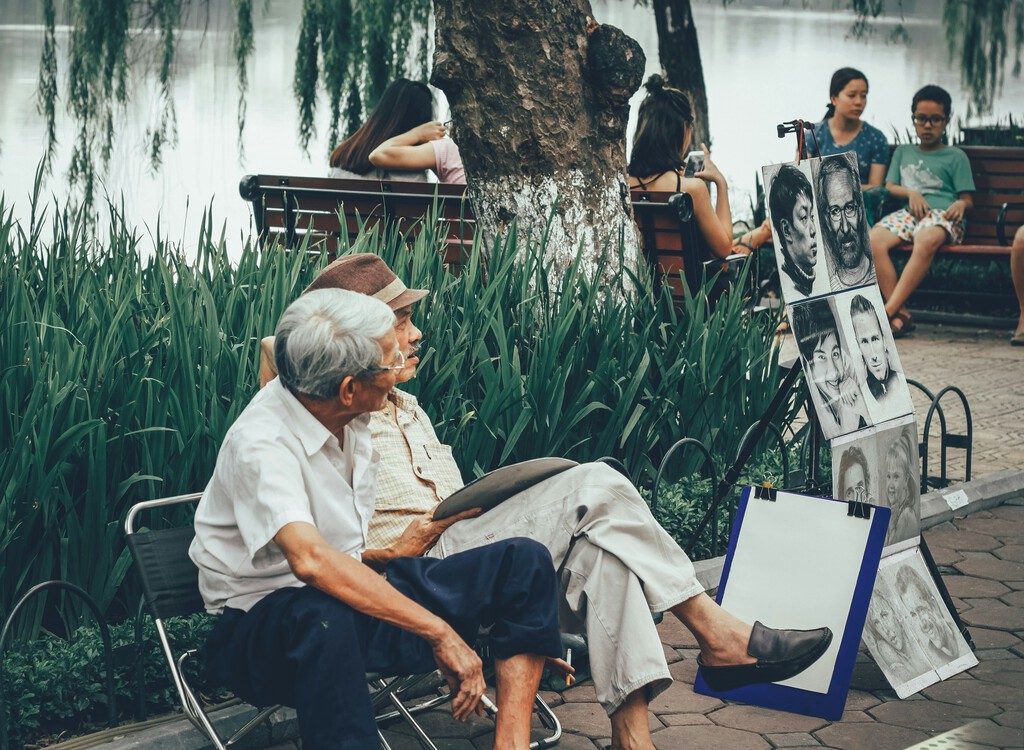 China busca que los mayores trabajen ante la falta de jóvenes